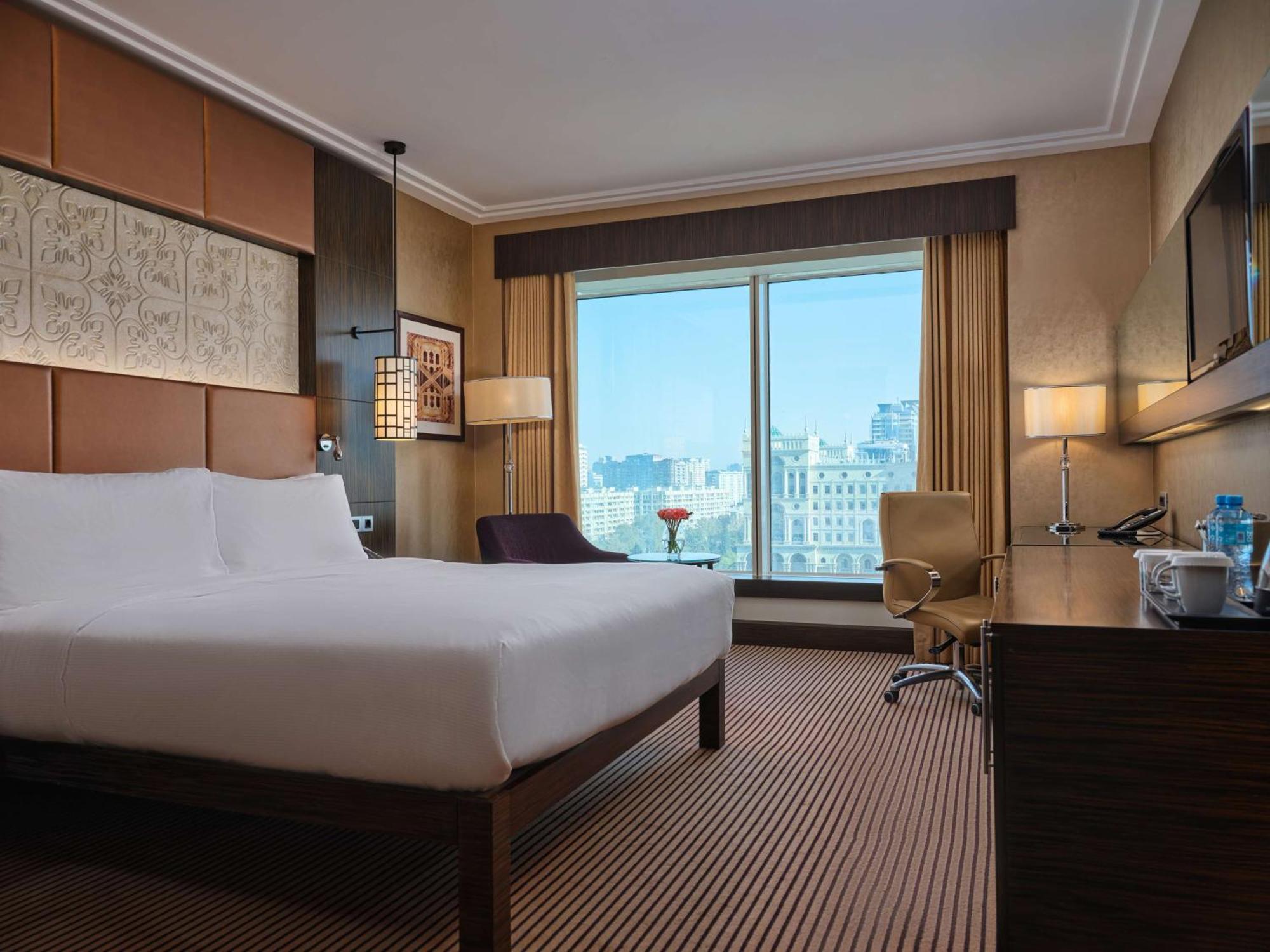 Hilton Baku Hotel Kültér fotó Deluxe Room